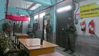 ٓاسٹرانگ روم کے باہر دفعہ 163نافذ