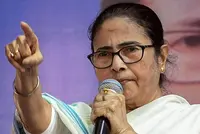 بھوانی پور میں باوقار جنگ! گھر سے نکل کر گنتی مرکز پہنچیں ممتا بنرجی