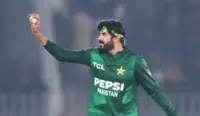 عثمان طارق نے انگلش کاؤنٹی ٹیم واروکشائر کے ساتھ معاہدہ کر لیا