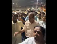 توپسیا میں جاوید خان کے دفتر پر دھاوا، مشتعل ہجوم نے حملہ آوروں کو بھگادیا، مرکزی فورسز نے اتر کر صورتحال کو سنبھالا