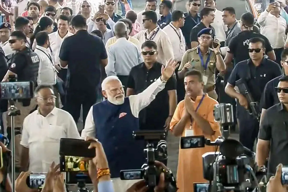 کیا شبھیندو کی حلف برداری میں ممتا کو مدعو کیا گیا ہے؟ شمیک بھٹاچاریہ کا کیا کہنا ہے؟