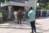 ترنمول ایم ایل اے کے گھر پر پولیس کا چھاپہ