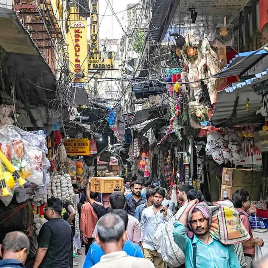 کیا بڑا بازار کی غیر قانونی عمارتیں توڑی جائیں گی؟