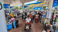 ایندھن کی قیمتوں میں 10 دنوں کے اندر چوتھی بار اضافہ، آج پٹرول 2.61 اور ڈیزل 2.71 روپئے فی لیٹر ہوا مہنگا