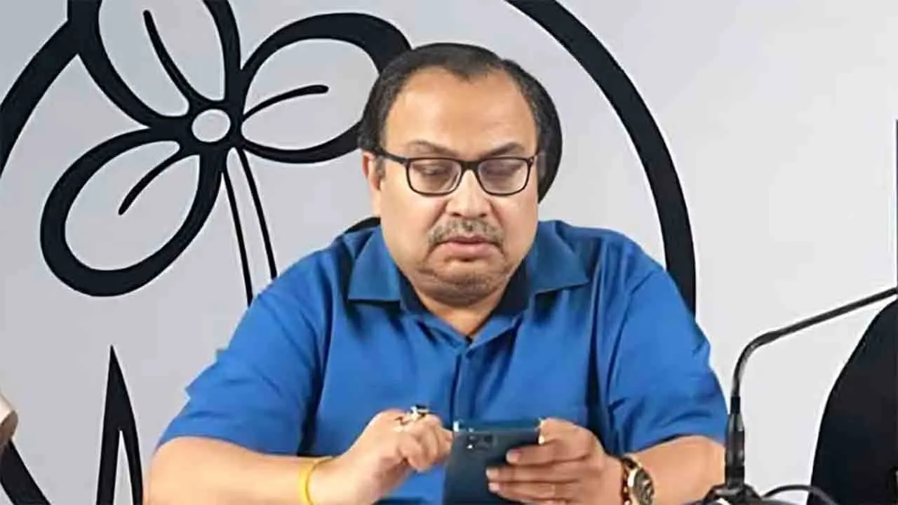 رات میں ترنمول ایم ایل اے کنال گھوش کے خلاف احتجاج، ’چور-چور‘ کے نعرے لگے