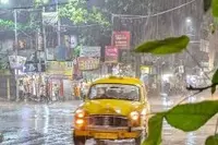 جنوبی بنگال میں ساٹھ کلومیٹر فی گھنٹہ کی رفتار سے آر ہا ہے طوفان