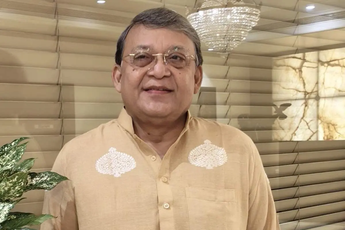 پندرہ سال تک ترنمول میں ملائی کھائے اب کہہ رہے ہیں پارٹی سائن بورڈ ہوجائے گی