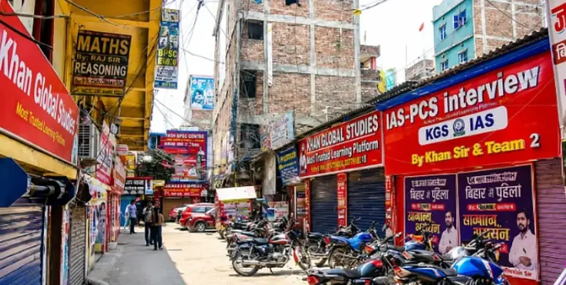 خان سر کے ادارے پر حملے کے بعد بہار حکومت کا فیصلہ، کوچنگ مراکز کے لیے بنے گی پالیسی