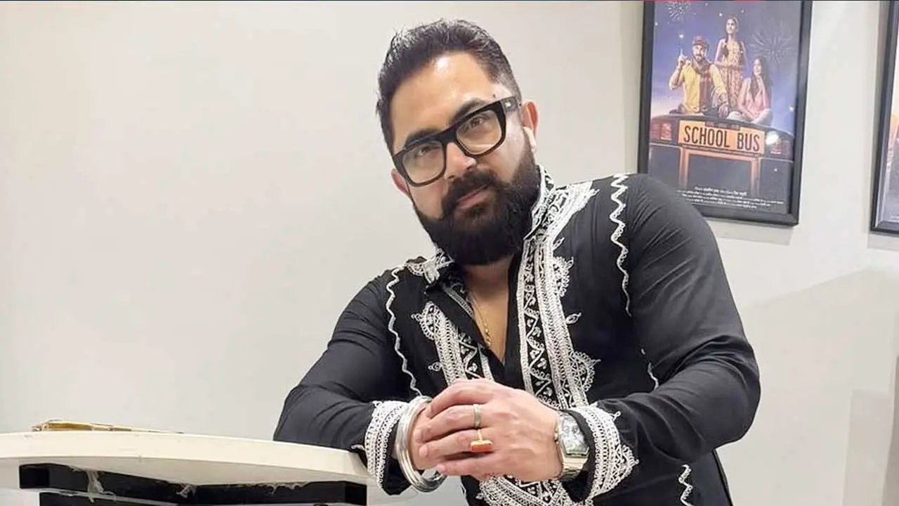 'لال سوٹ کیس کہاں ہے' فلم کے لیے سہم نے کروڑوں روپے لیے! اداکار کے خلاف ایف آئی آر