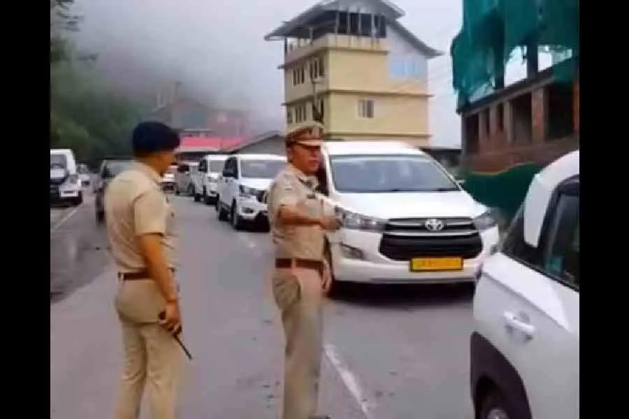 گینگٹوک سیاحوں کے لیے بلا تعطل نقل و حمل فراہم کرنے کے لیے خصوصی مہم شروع