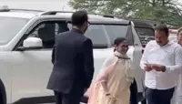ممتا   انڈیا الائنس میٹنگ میں شرکت کے لیے دہلی روانہ