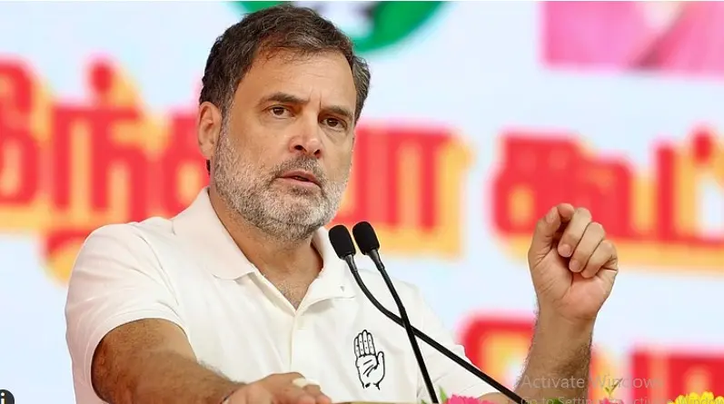 ملاحوں کی موت پر راہل گاندھی کا بیان، ’کمپرومائزڈ پی ایم ملک کے بیٹوں کی حفاظت نہیں کر سکتا‘