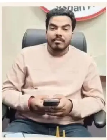 بہار: خان سر کے کوچنگ سینٹر میں توڑ پھوڑ کرنے والے شخص کی ہوٹل میں مشتبہ حالت میں موت۔ روشن آنند کے بھائی کی لاش نیپال سے برآمد