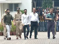 اسمبلی جعلی دستخط کیس: سی آئی ڈی کی ابھیشیک بنرجی سے ساڑھے آٹھ گھنٹے طویل پوچھ گچھ