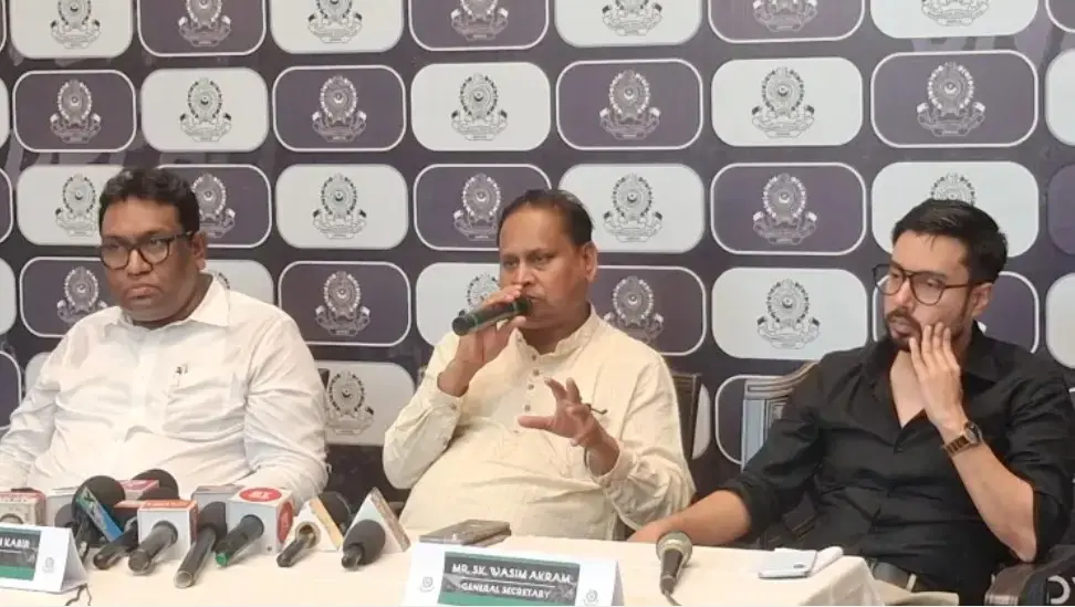 نئی کمپنی کی تشکیل، محمڈن سیکرٹری کی جانب سے آئی ایس ایل کھیلنے کی یقین دہانی