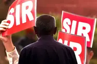 سماعت کی کال نہیں آ رہی! بہرام پور ڈی ایم آفس میں دوبارہ دستاویزات جمع کرانے کے لیے 'ڈیلیٹ' ووٹروں کا ہجوم