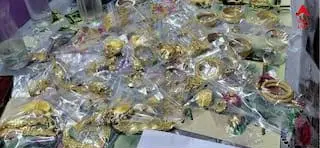 سبیہ ساچی کی قریبی ندیہ کی ترنمول رہنما کے گھر 'سونے کی کان'، 3 کلو سے زیادہ سونا برآمد