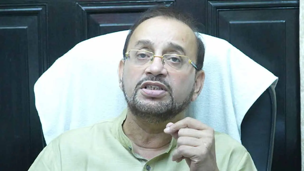 سابق ایم ایل اے اتن گھوش کو اور ان کی بیٹی کو تھانے میں طلب کیا گیا