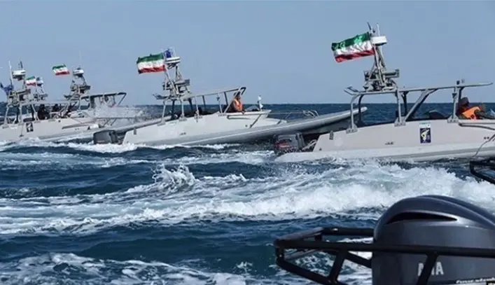 ایران کا فرانس، عمان کو آبنائے ہرمز سے باردوی سرنگوں کی صفائی کی اجازت دینے سے انکار