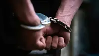 سی سی کیمرے بند کرکے دروازہ توڑ کر فلیٹ میں چوری، پڑوسی گرفتار