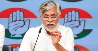 آر ایس ایس کے بیان پر کانگریس کا سخت ردعمل، پون کھیڑا نے کہا- ’حقیقت چھپانے کی کوشش‘
