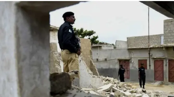 پاکستان:  گوادر میں سکیورٹی فورسز کے کیمپ پر خودکش حملے میں تین اہلکار ہلاک