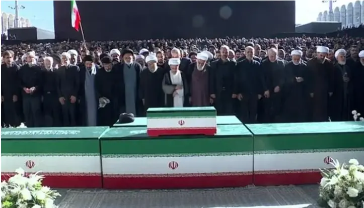 شہید ایرانی سپریم لیڈر آیت اللّٰہ خامنہ ای کی نمازِ جنازہ ادا
