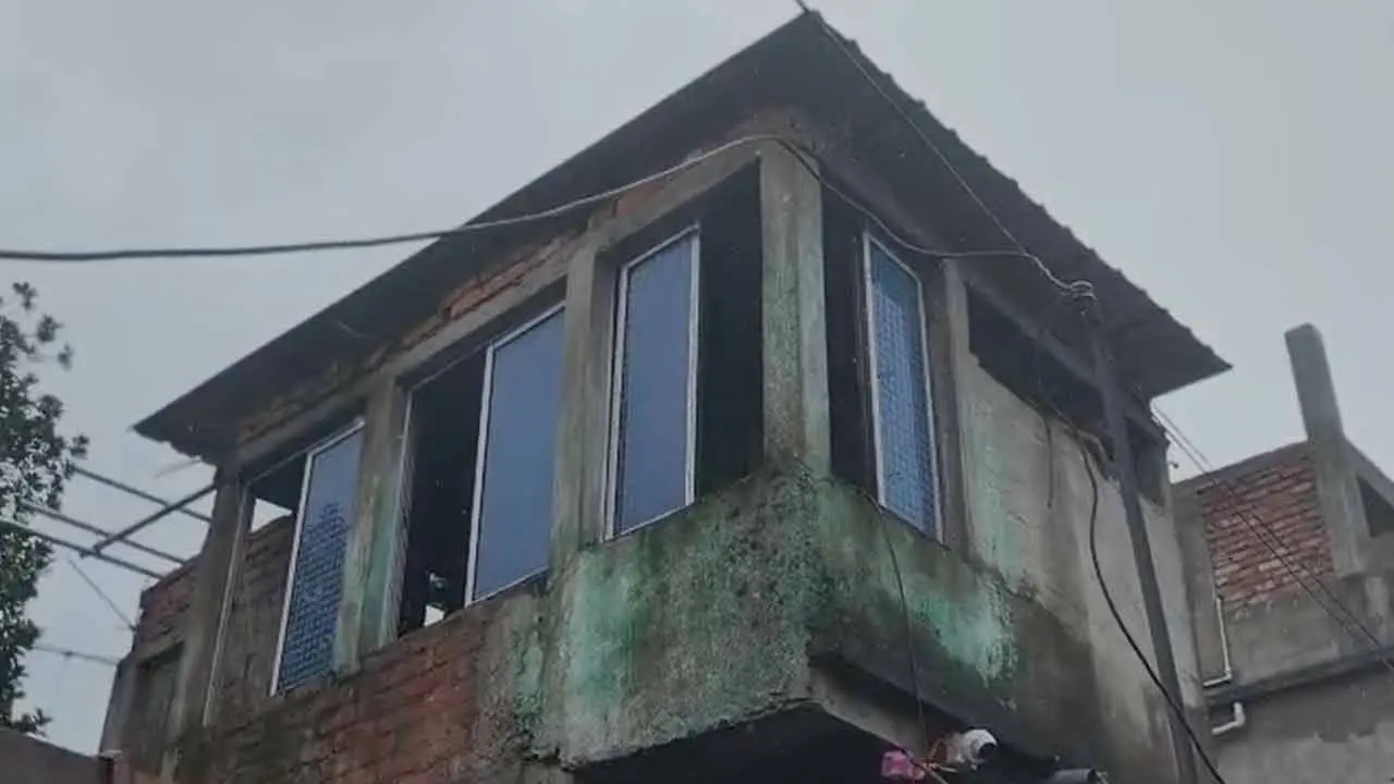 انتظامیہ نے بروئی پور میں ہجوم کے ہاتھوں مارے گئے اندر کے گھر کی مرمت شروع کرا دی ٰ