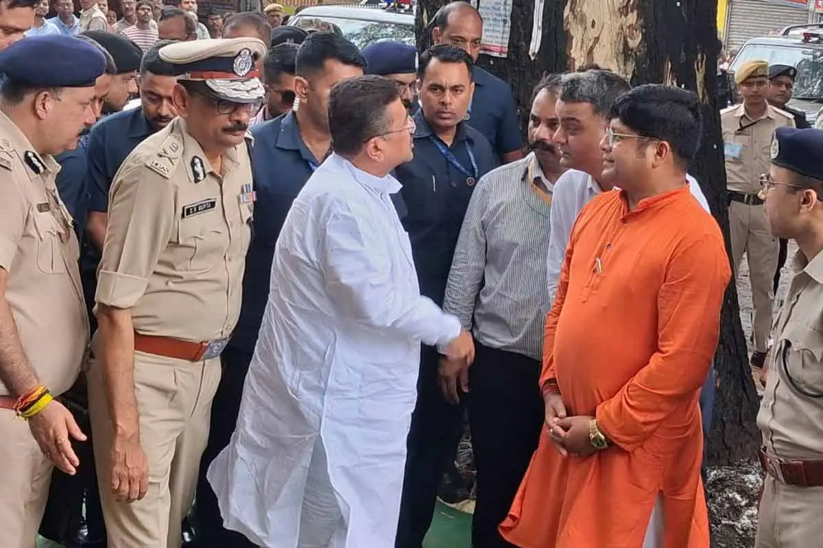 شوبھندو ادھیکاری نے اندر جیت کے اہل خانہ کو 25لاکھ روپئے اور سرکاری نوکری دینے کا اعلان کیا