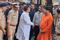 شوبھندو ادھیکاری نے اندر جیت کے اہل خانہ کو 25لاکھ روپئے اور سرکاری نوکری دینے کا اعلان کیا