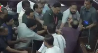 بنگال اسمبلی میں زبردست ہنگامہ: ٹی ایم سی رکن اسمبلی کنال گھوش کو مارشلوں نے ایوان سے گھسیٹ کر نکالا