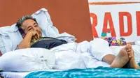 سونم وانگچک کچھ شرائط کے ساتھ بھوک ہڑتال ختم کرنے کے لیے تیار، 'کاکروچ جنتا پارٹی' وزیر تعلیم کے استعفے پر اڑ گئی