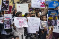 نیٹ احتجاج وسیع تر حکومت مخالف مہم میں تبدیل، نوجوانوں کا غیض اب نظام پر مرکوز