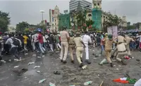 کولکتہ کی سڑکوں پر طلباء کا غصہ پھٹ پڑا: نیٹ  پیپر لیک کے خلاف سیالدہ سے دھرم تلہ تک ہزاروں کا جلوس، پولیس سے شدید جھڑپیں