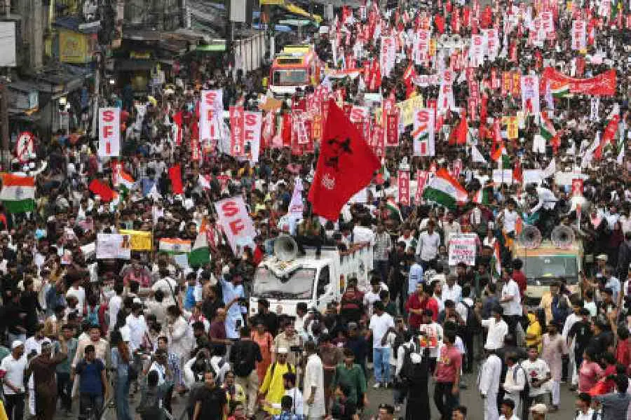 طلبہ کے خلاف کوئی جبری اقدام نہیں اٹھایا جائے گا:ریاستی حکومت