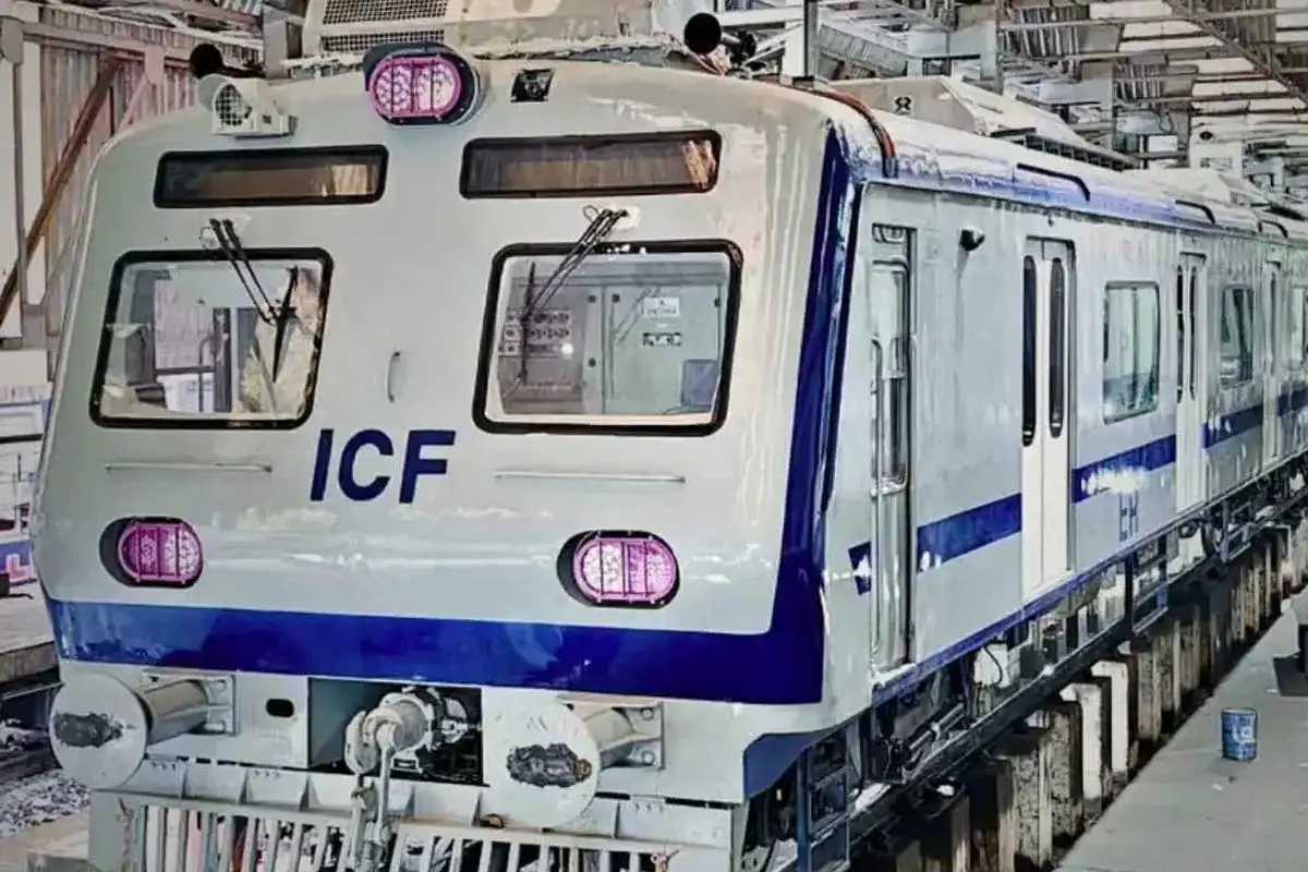 سیالدہ رانا گھاٹ اے سی لوکل یکم اگست سے دو اسٹیشنوں پر نہیں رکے گی