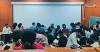 ایک اور پیپر لیک؟ اوڈیشہ میں میڈیکل امتحان کے دوران پرچہ واٹس ایپ گروپس میں لیک