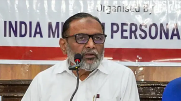 تسلیمہ نسرین کے مدارس سے متعلق بیان پر مسلم پرسنل لا بورڈ کا سخت احتجاج، مرکز سے کارروائی کا مطالبہ