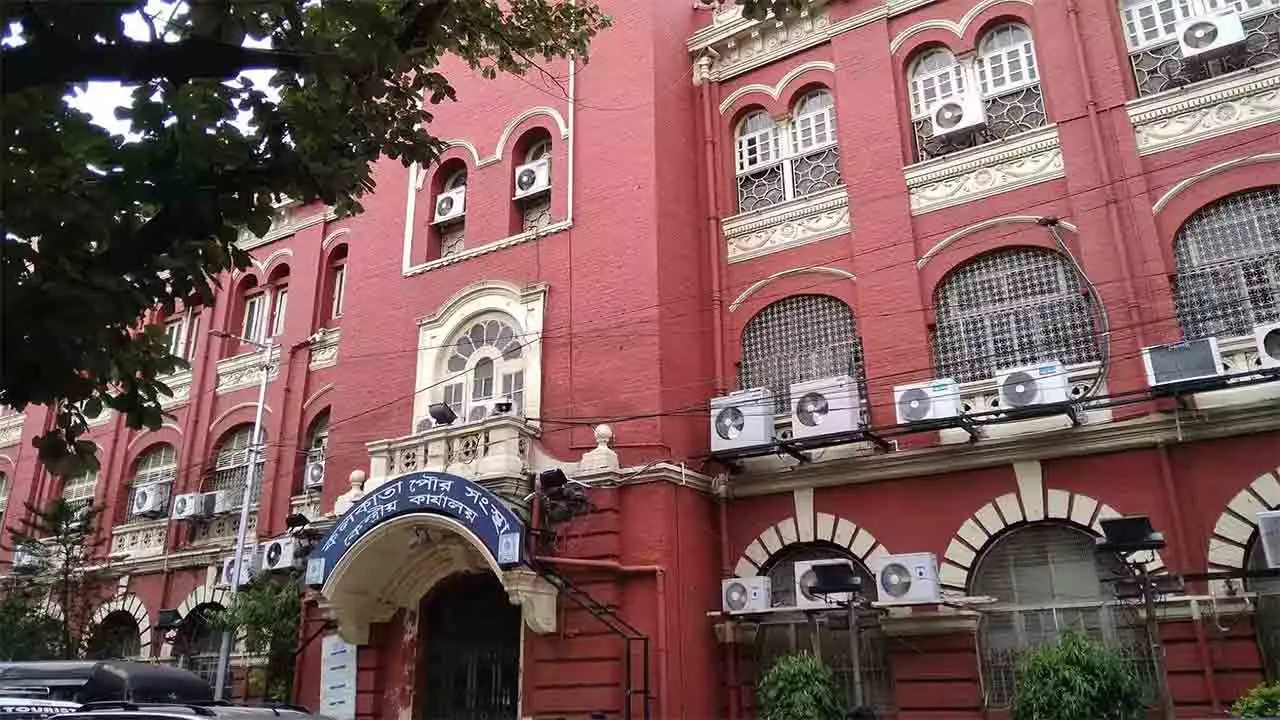 پراپرٹی ٹیکس کی وصولی میں 13 کروڑ روپے کی کمی، بلدیاتی حکام کی پیشانی پر بل
