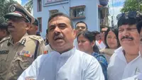 حالی شہر میں شوبھندو نے مقتول ترنمول کارکن کے خاندان سے ملاقات کی ،