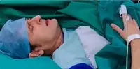 سونو نگم کی سرجری کے دوران گانا گانے کی ویڈیو وائرل