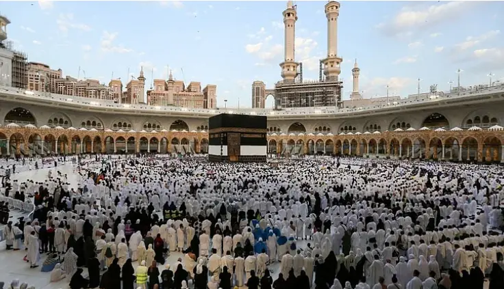حج 2027: عازمین کی پیشگی رقم جمع کرانے کی مدت 17 اگست تک بڑھائی گئی