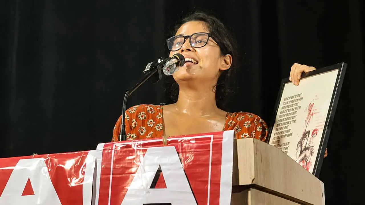 "سیاسی متبادل بی جے پی نہیں ہو سکتی":  بائیں بازو کی طالب علم رہنما نیہا بوراکا موجودہ حکومت پر کڑا ردِعمل