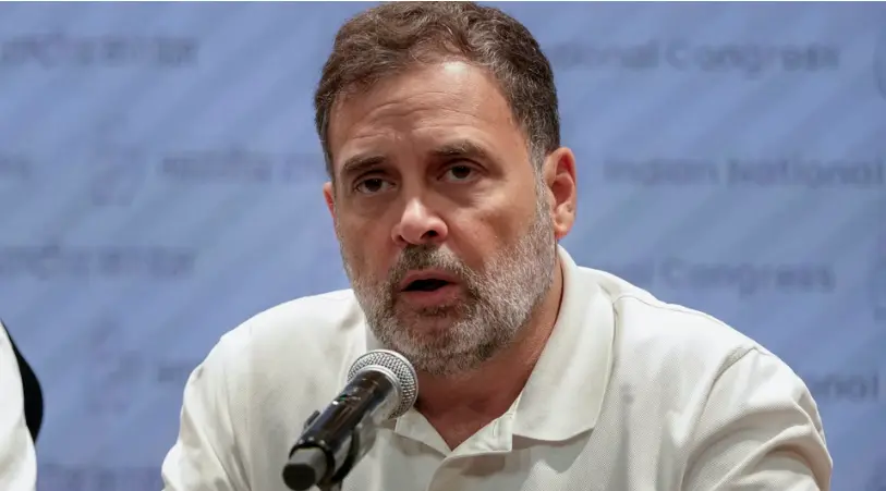 "امریکہ میں اڈانی کلین چٹ، ہندستان  میں سیاسی بھونچال: راہل گاندھی کا مودی سرکار پر قومی مفادات کے سودے کا الزام!"