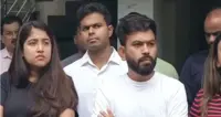 "نہ پانی، نہ بینچ، نہ ٹوائلٹ!" — سی جے پی سربراہ ابھیجیت دپکے کا دیہی اسکولوں کی بدحالی کے خلاف 'اسکول ٹھیک کرو' مہم کا آغاز
