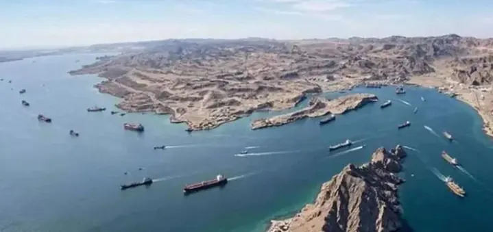 آبنائے ہرمز میں جہاز رانی سست روی کا شکار
