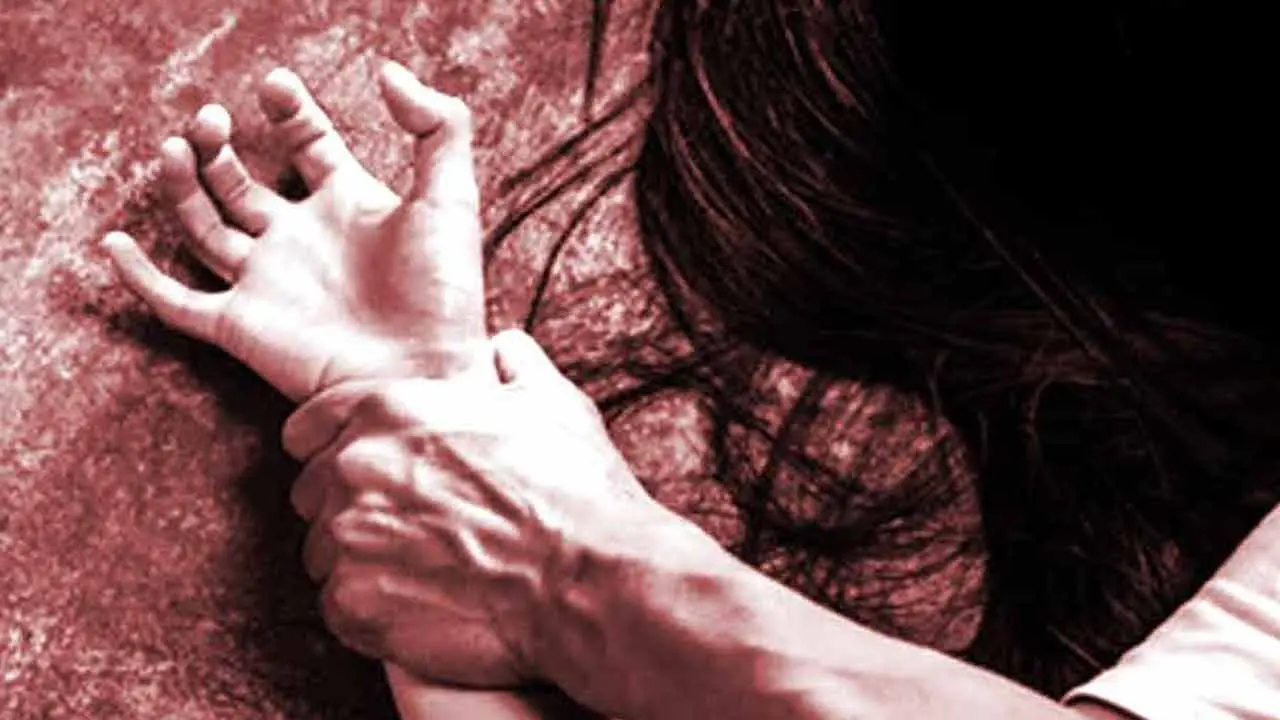 سالٹ لیک کے گیسٹ ہاوس میں نوجوان خاتون سے زیادتی! اے ایس آئی، ممبئی سے گرفتار کیا گیا