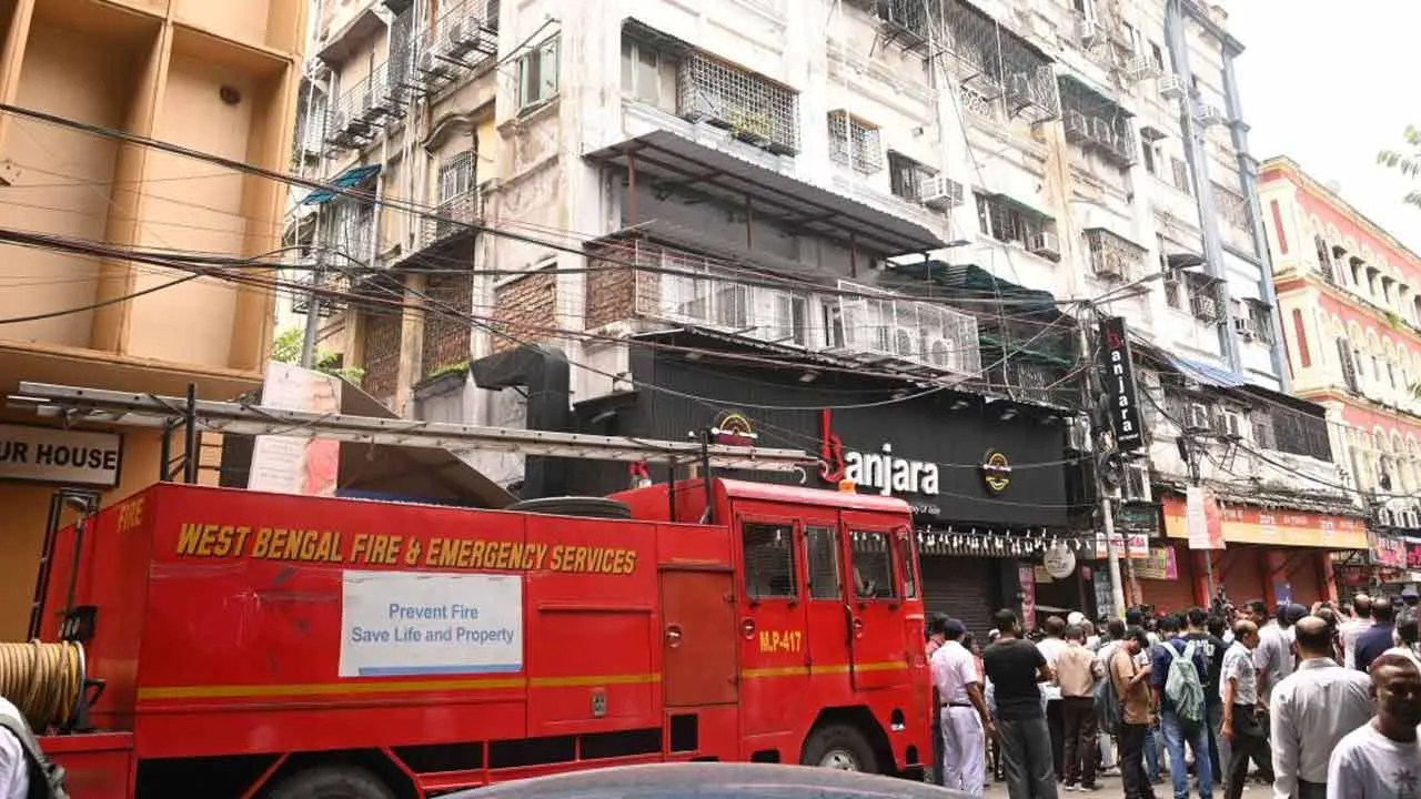 نیو مارکیٹ کے علاقے کے مزید 17 ہوٹلوں کو فائر بریگیڈ کا نوٹس!، 24 گھنٹے میں جواب طلب