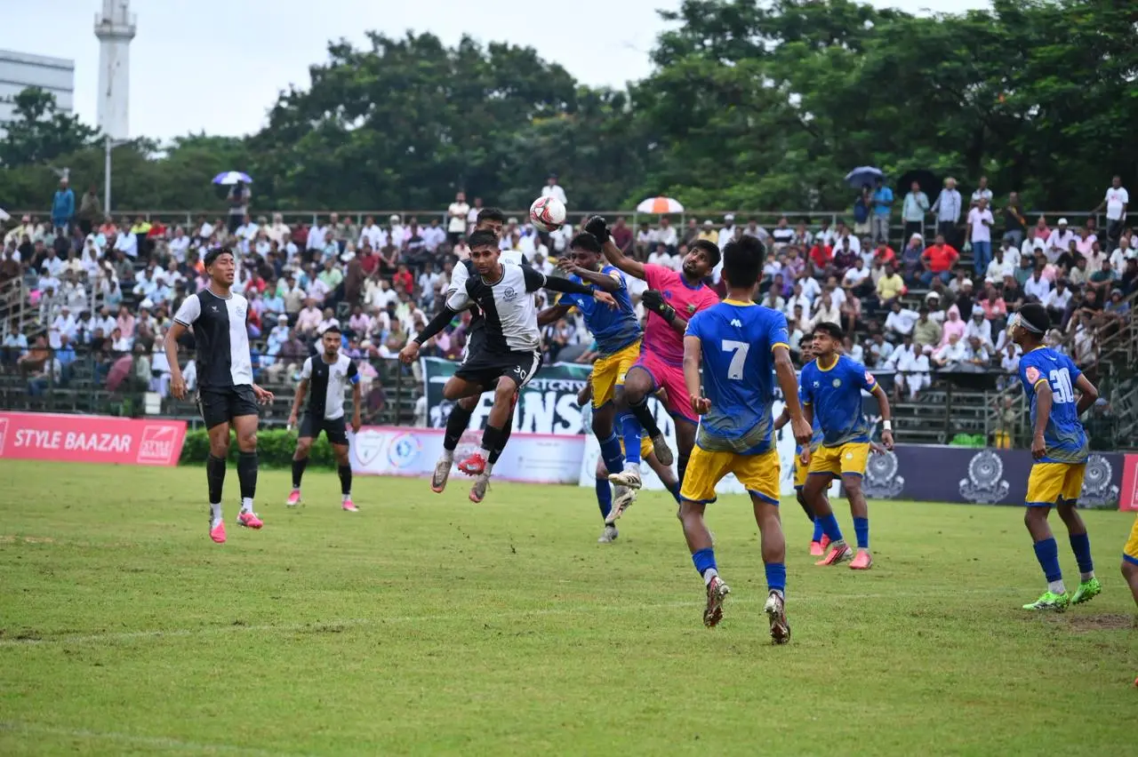 محمدن اسپورٹنگ کلب کی کالی گھاٹ ایس ایل اے کے خلاف 2-1 سے شاندار فتح