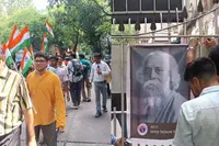جادو پور کیمپس میں بندے ماترم یاترا اے بی وی پی کی، باہر مارچ ایس ایف آئی کا